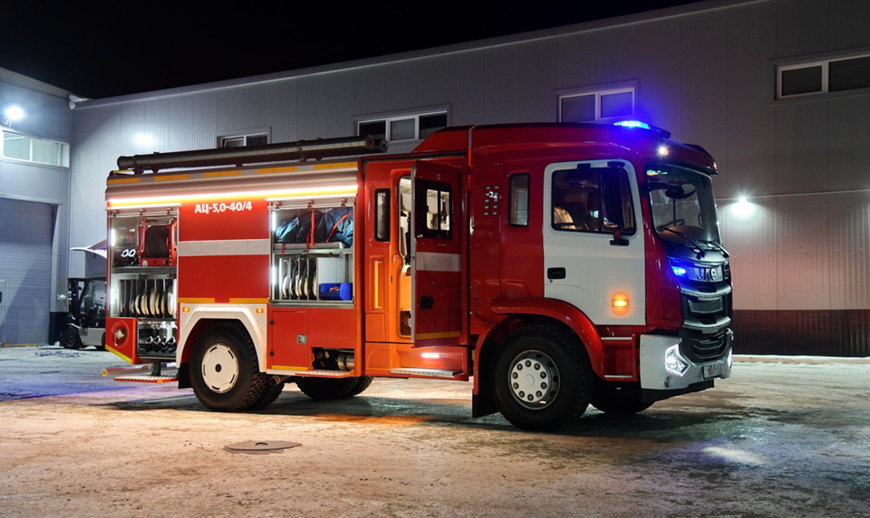 Новые образцы пожарной техники на шасси JAC N-серии