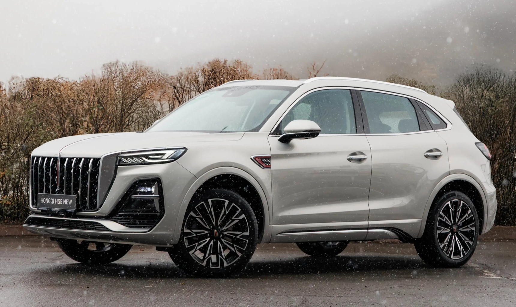 ПРОДАЖИ HONGQI ПРОДОЛЖАЮТ УВЕРЕННЫЙ РОСТ