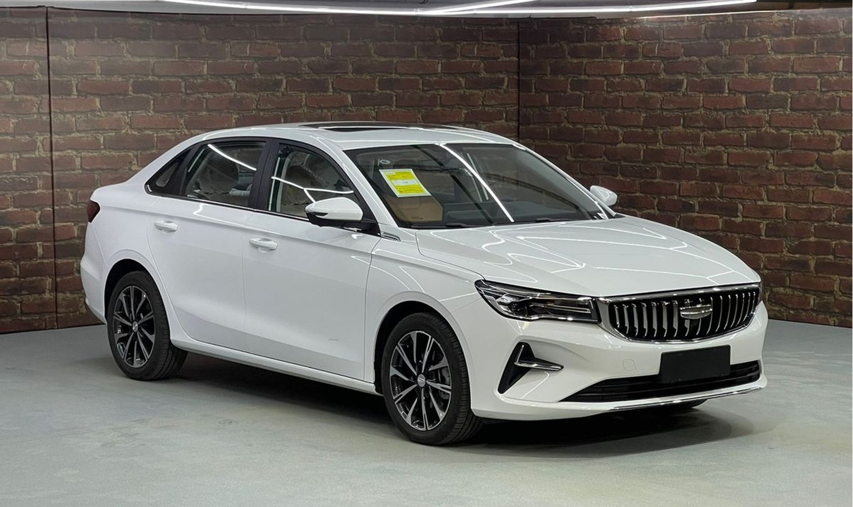 Geely Emgrand Flagship (KZ): умный комфорт и современный стиль в каждом километре