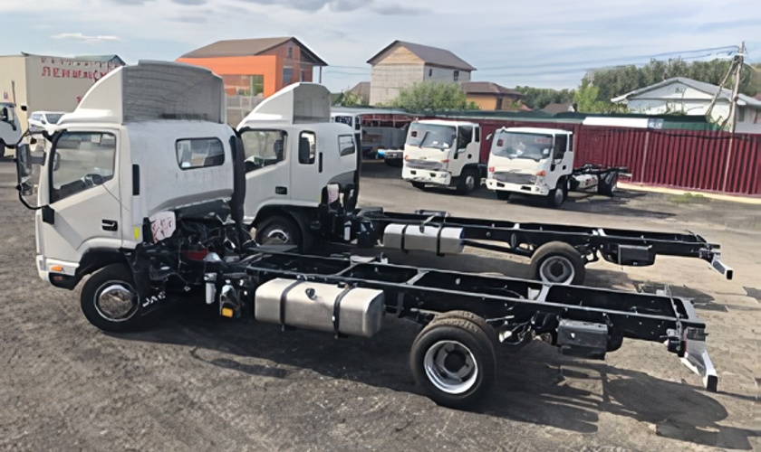 ЖУРНАЛ "Рейс" октябрь 2020. Новые модификации JAC