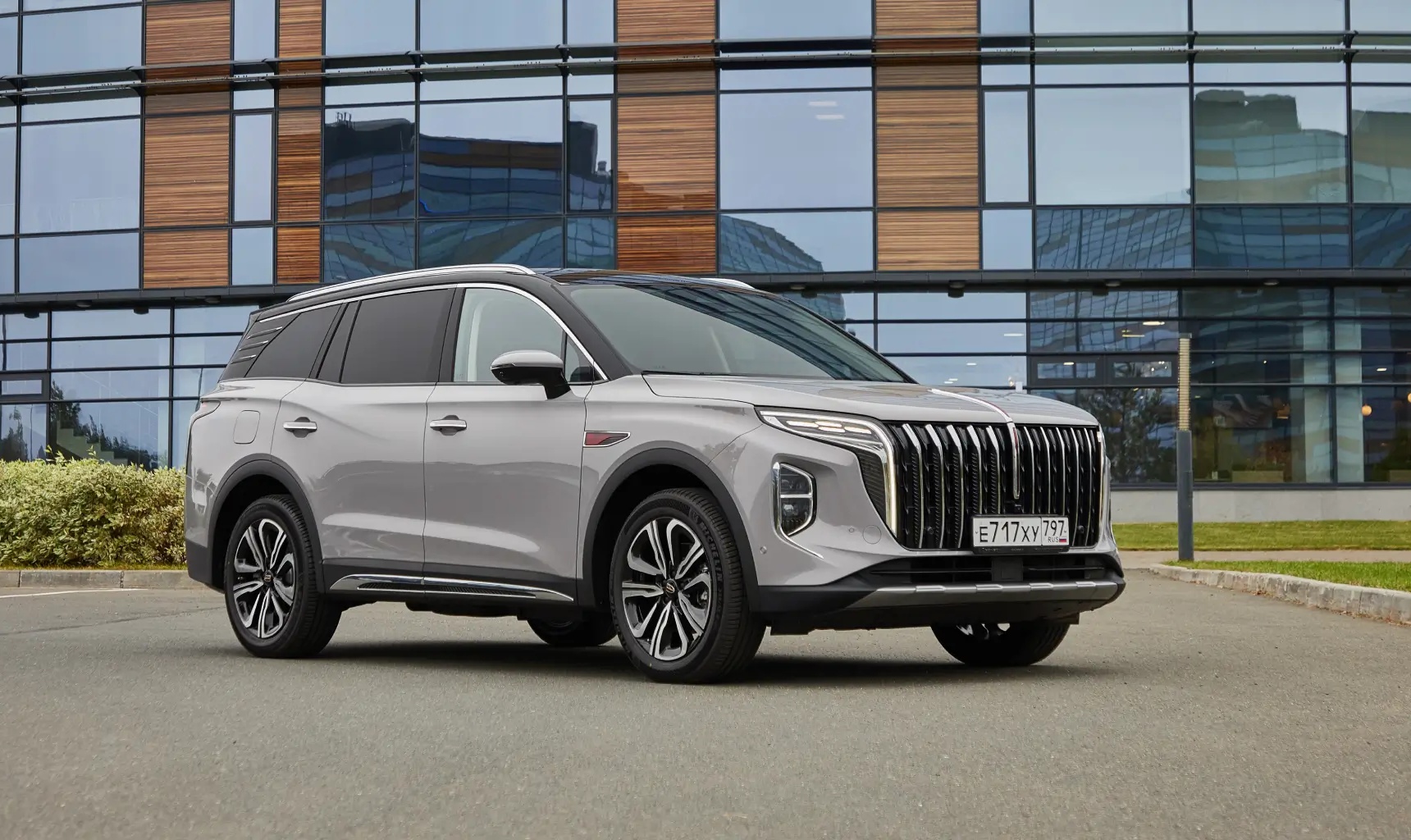 Рост продаж автомобилей бренда HONGQI в России и мире