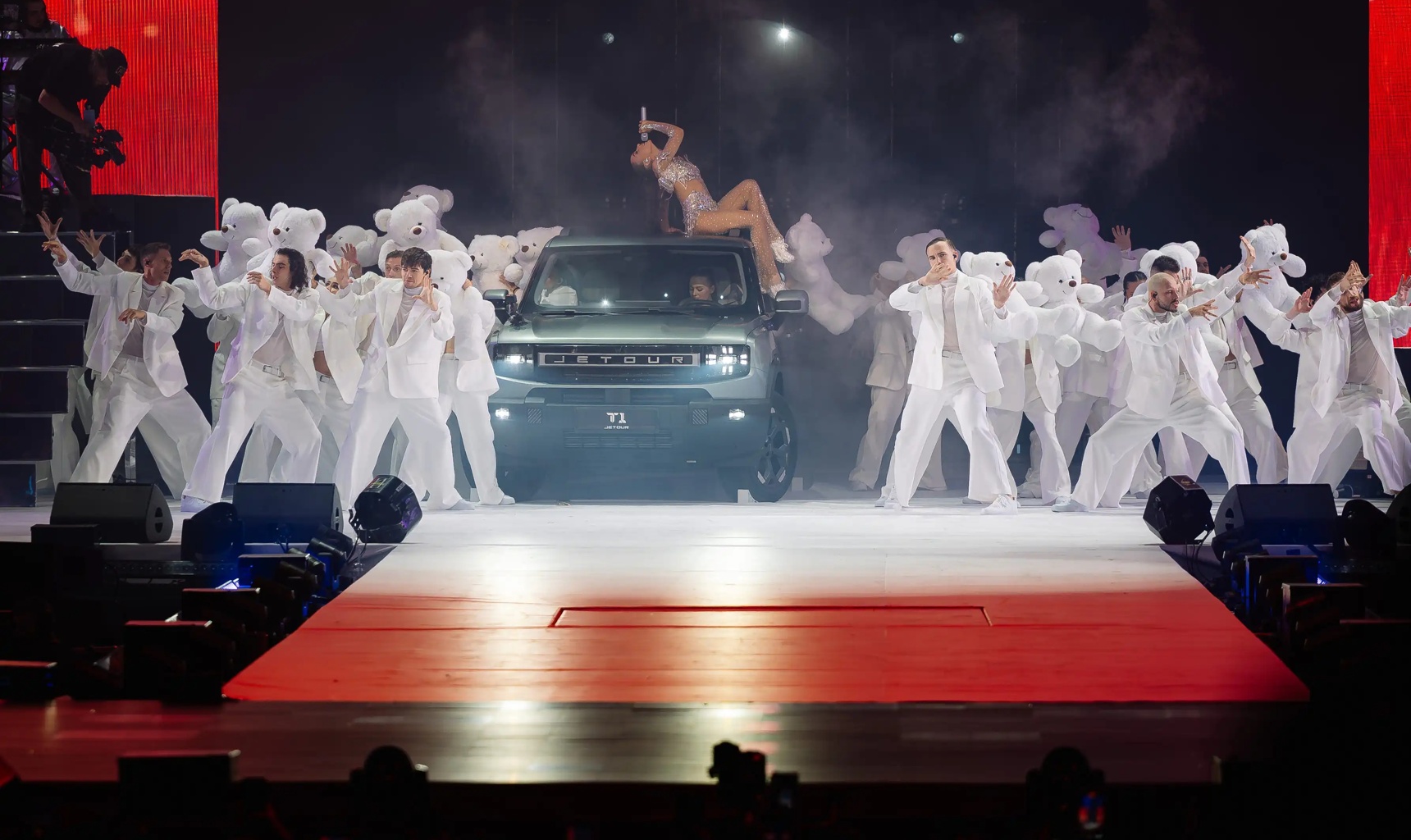 Новый JETOUR Т1 стал участником шоу Мари Краймбрери