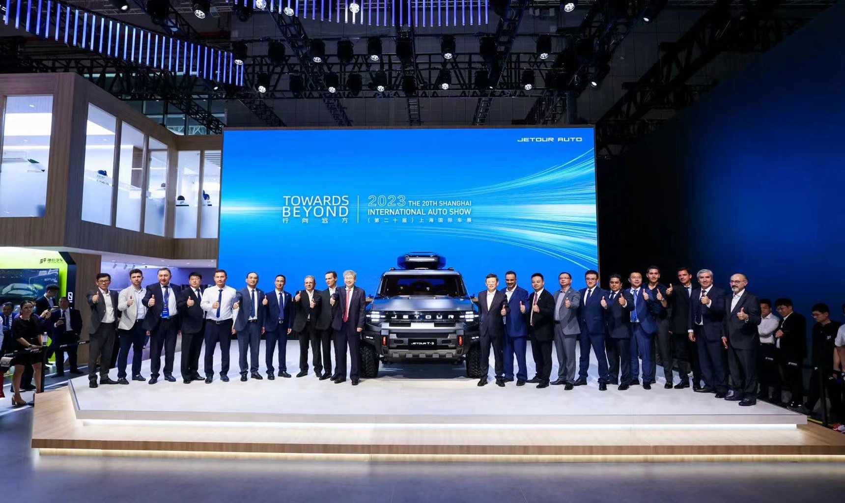 Jetour на автосалоне в Шанхае: первый гибридный кроссовер бренда, новая платформа и концептуальные внедорожники