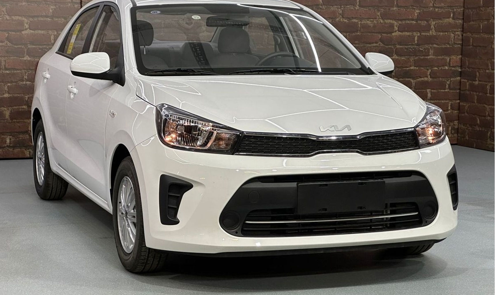 Kia Pegas 1.4 AT Comfort: практичность и комфорт городского седана