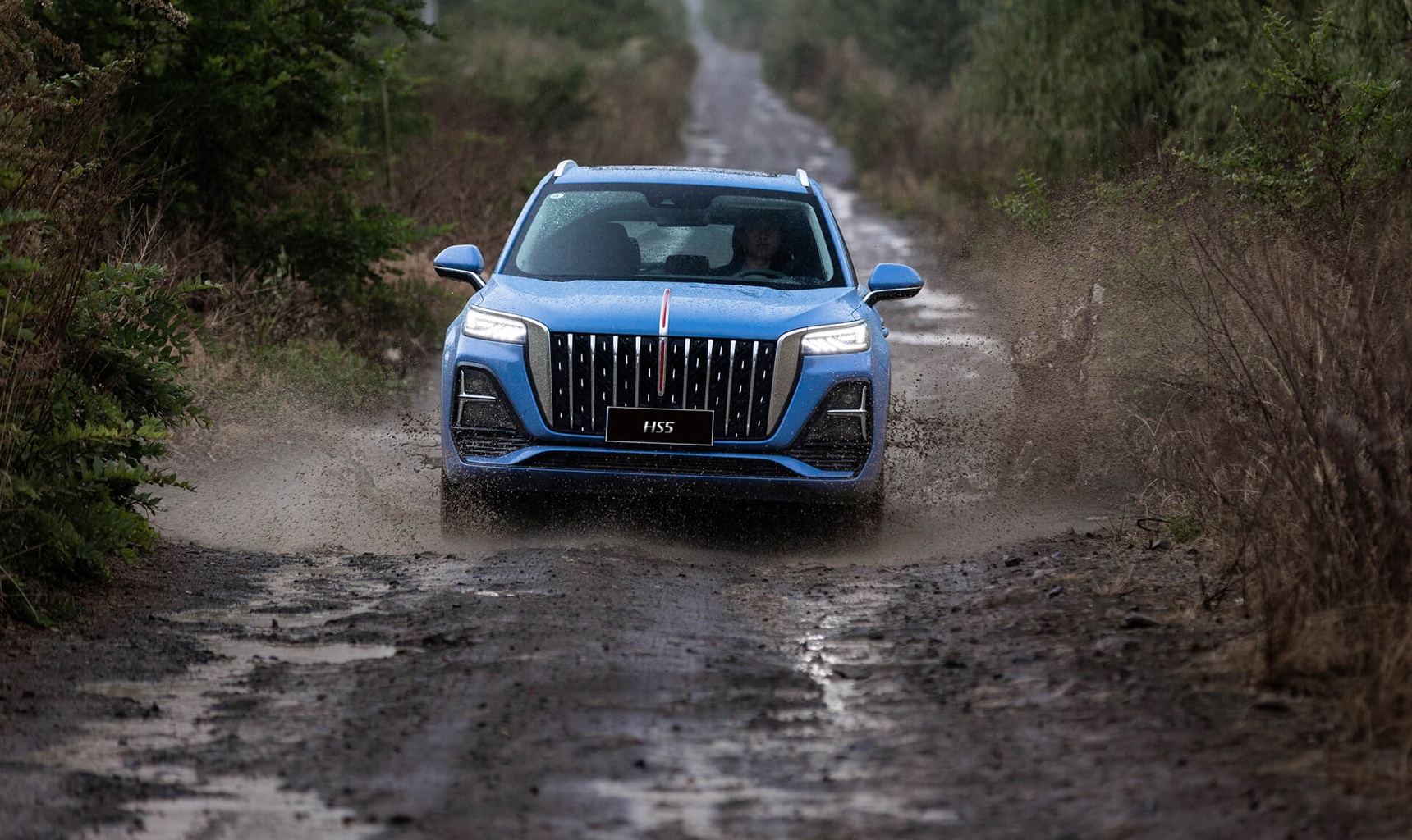 Автопробег БРИКС на автомобилях HONGQI