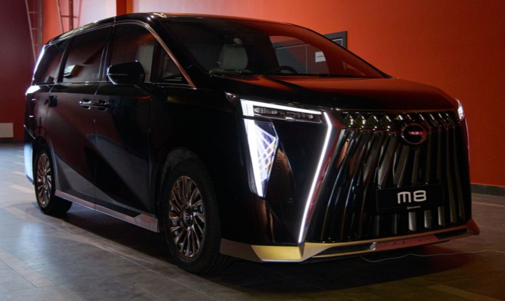 Компания GAC представляет в России минивэн GAC M8 Lounge с эксклюзивным четырехместным салоном