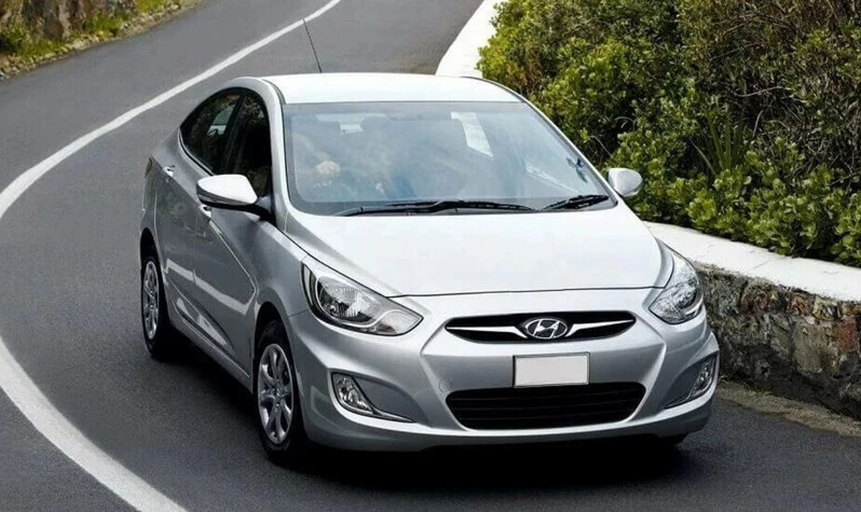 Беспроблемная иномарка за 700 тысяч, или как выбрать хороший Hyundai Solaris с пробегом.