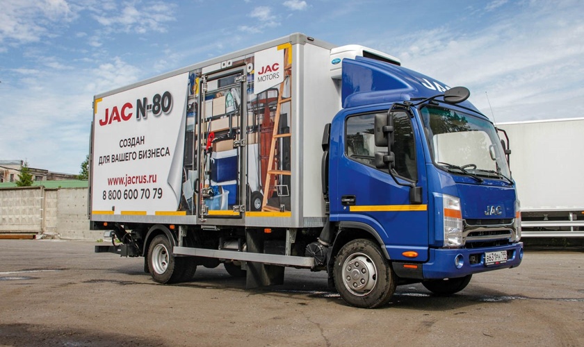 Журнал «Движок» №87 август 2020. Не такой уж и простак!