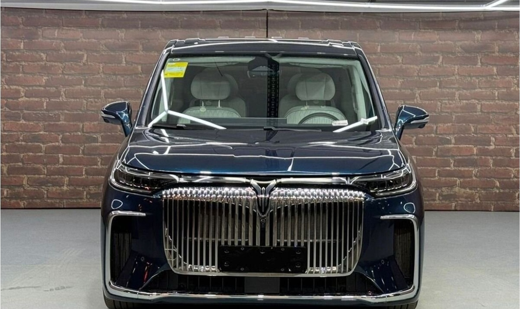 Voyah Dream — обзор гибридного премиум‑минивэна