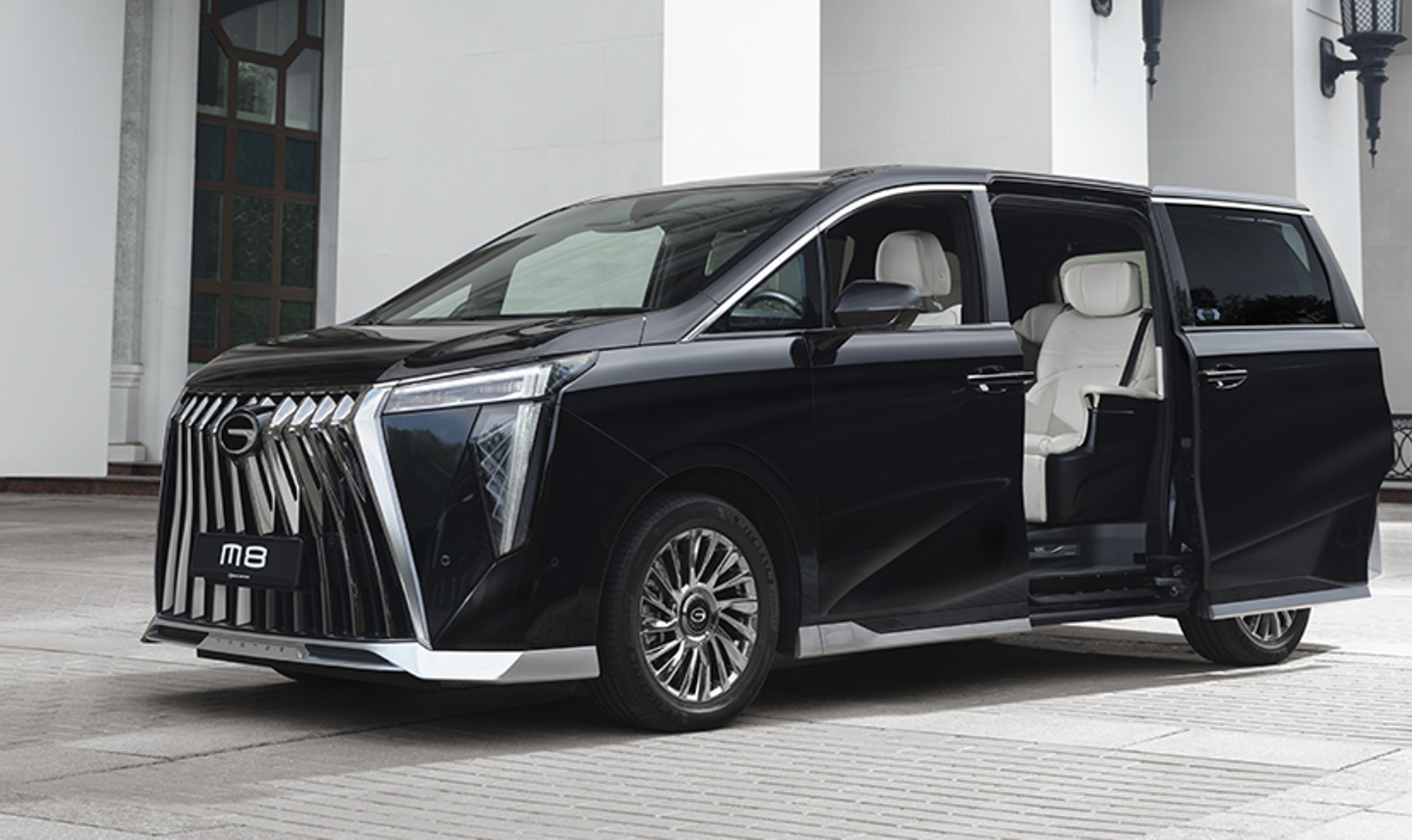 Минивэн GAC M8 и городской кроссовер GAC GS3 стали призерами в рамках премии Гран-при «За рулем»