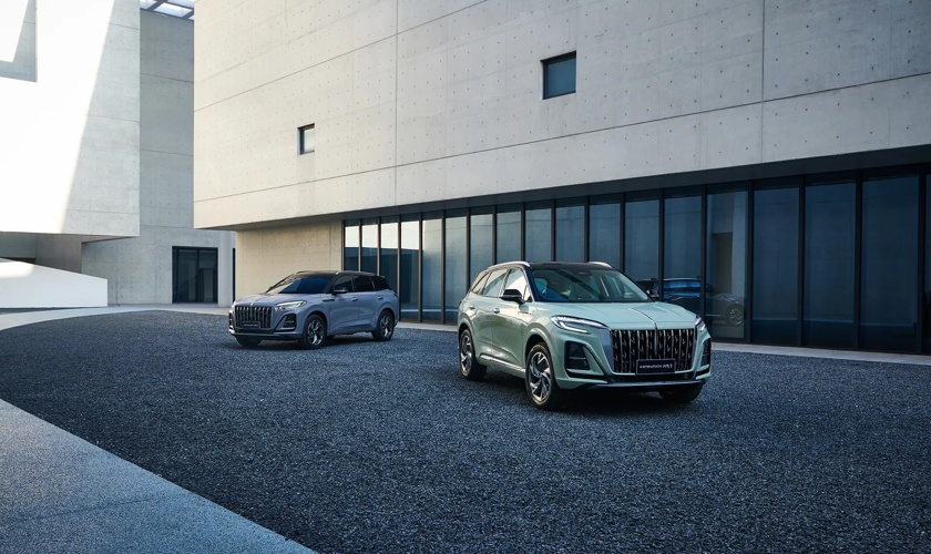 HONGQI HS3 удостоен премии «Внедорожник года в России 2025»